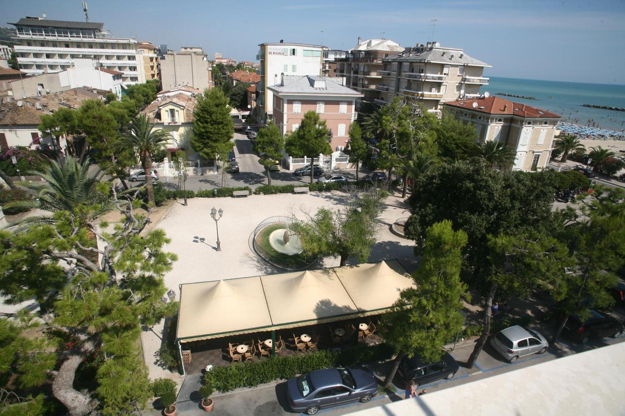 Hotel Victoria Porto San Giorgio Exterior photo