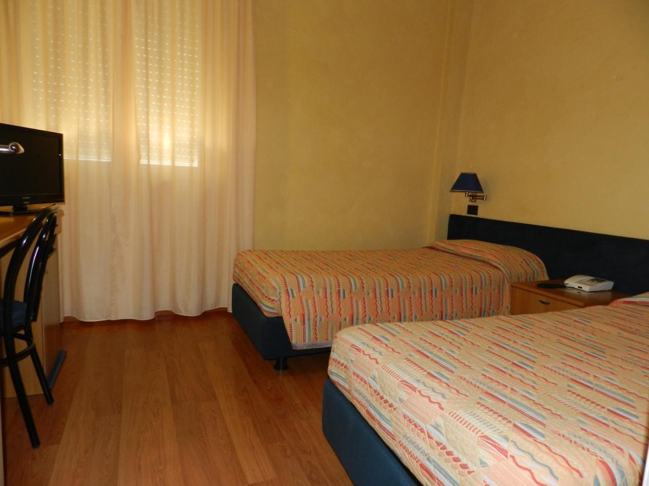 Hotel Victoria Porto San Giorgio Exterior photo